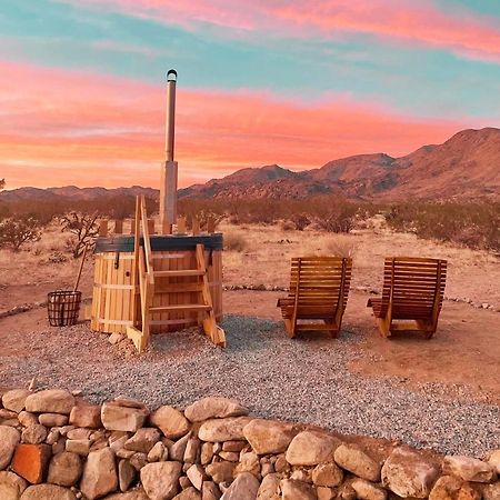 Villa 1 Minute To Joshua Tree National Park, Hot Tub, Stars, Private - The Wkndr à Twentynine Palms Extérieur photo