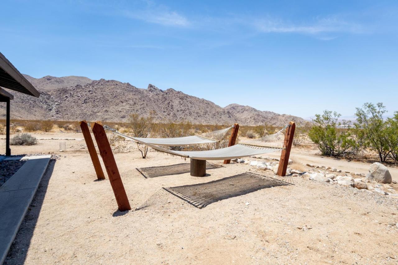 Villa 1 Minute To Joshua Tree National Park, Hot Tub, Stars, Private - The Wkndr à Twentynine Palms Extérieur photo