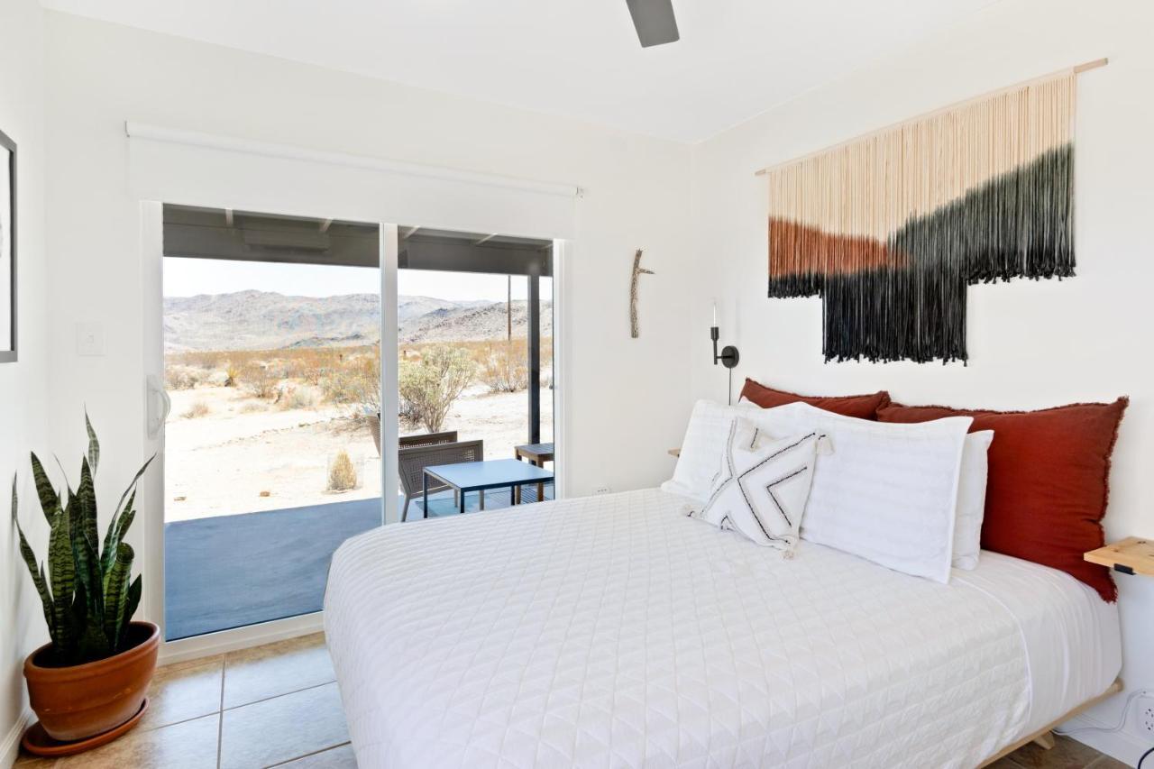 Villa 1 Minute To Joshua Tree National Park, Hot Tub, Stars, Private - The Wkndr à Twentynine Palms Extérieur photo