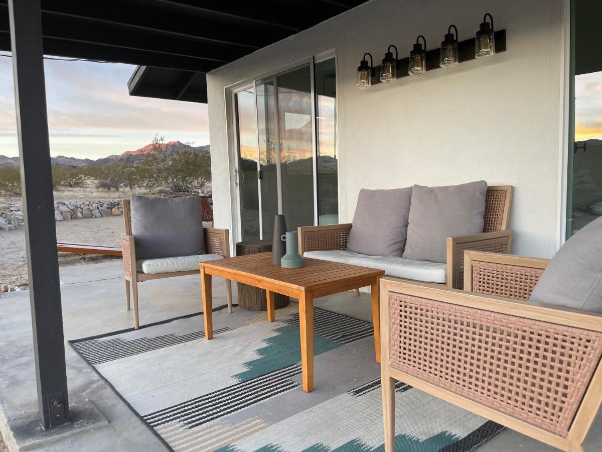 Villa 1 Minute To Joshua Tree National Park, Hot Tub, Stars, Private - The Wkndr à Twentynine Palms Extérieur photo